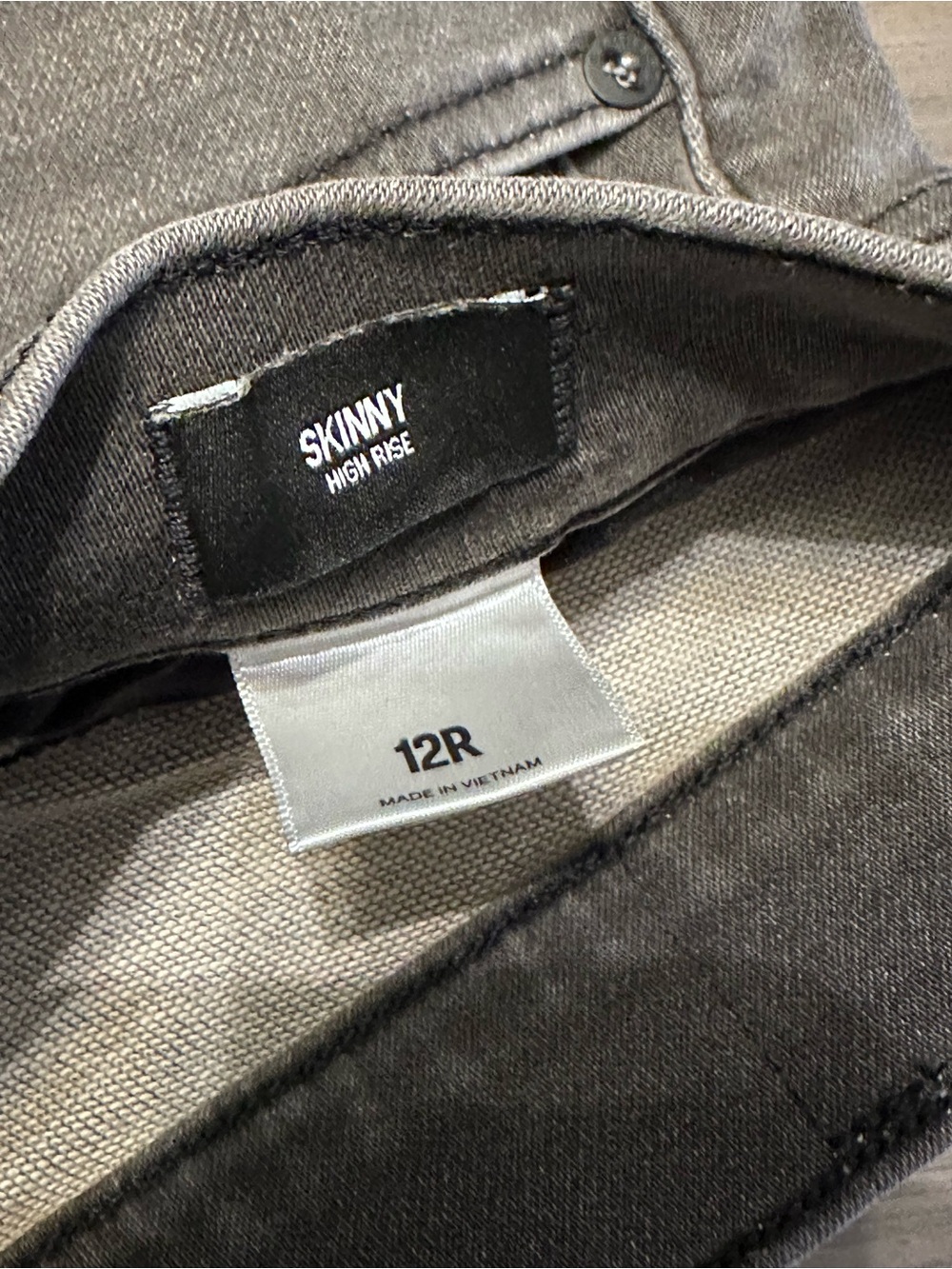 Express Jeans - Picture 2 of 4